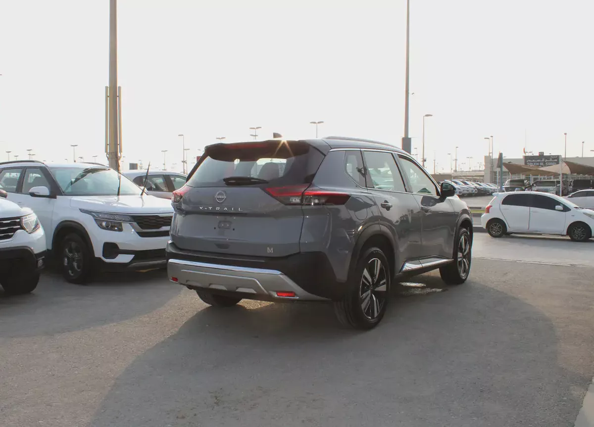 Nissan X-Trail GCC 2023 full option orginal paint-5-5