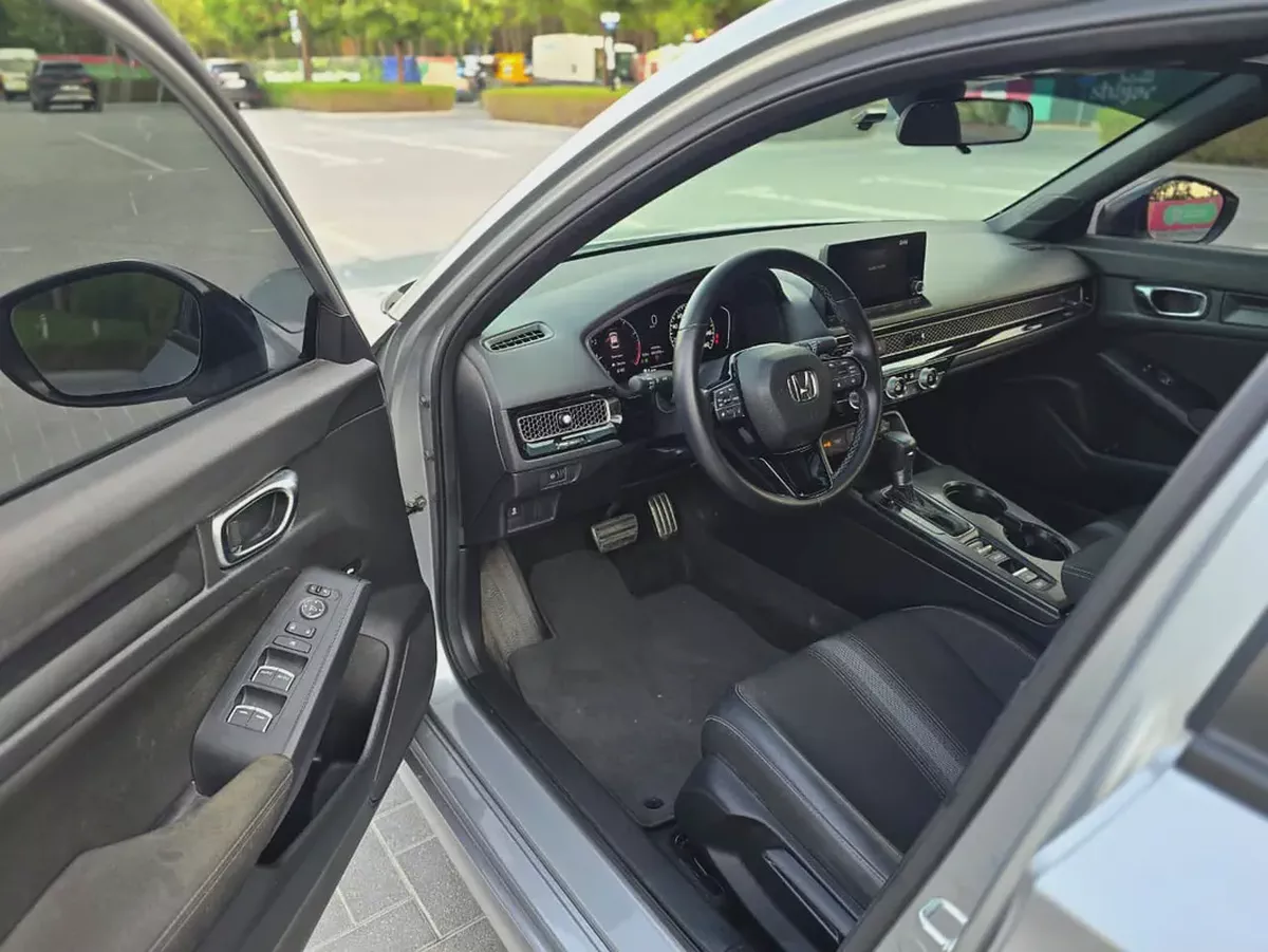 2025 Honda Civic Sport - American Specs - Low Mileage-8-8