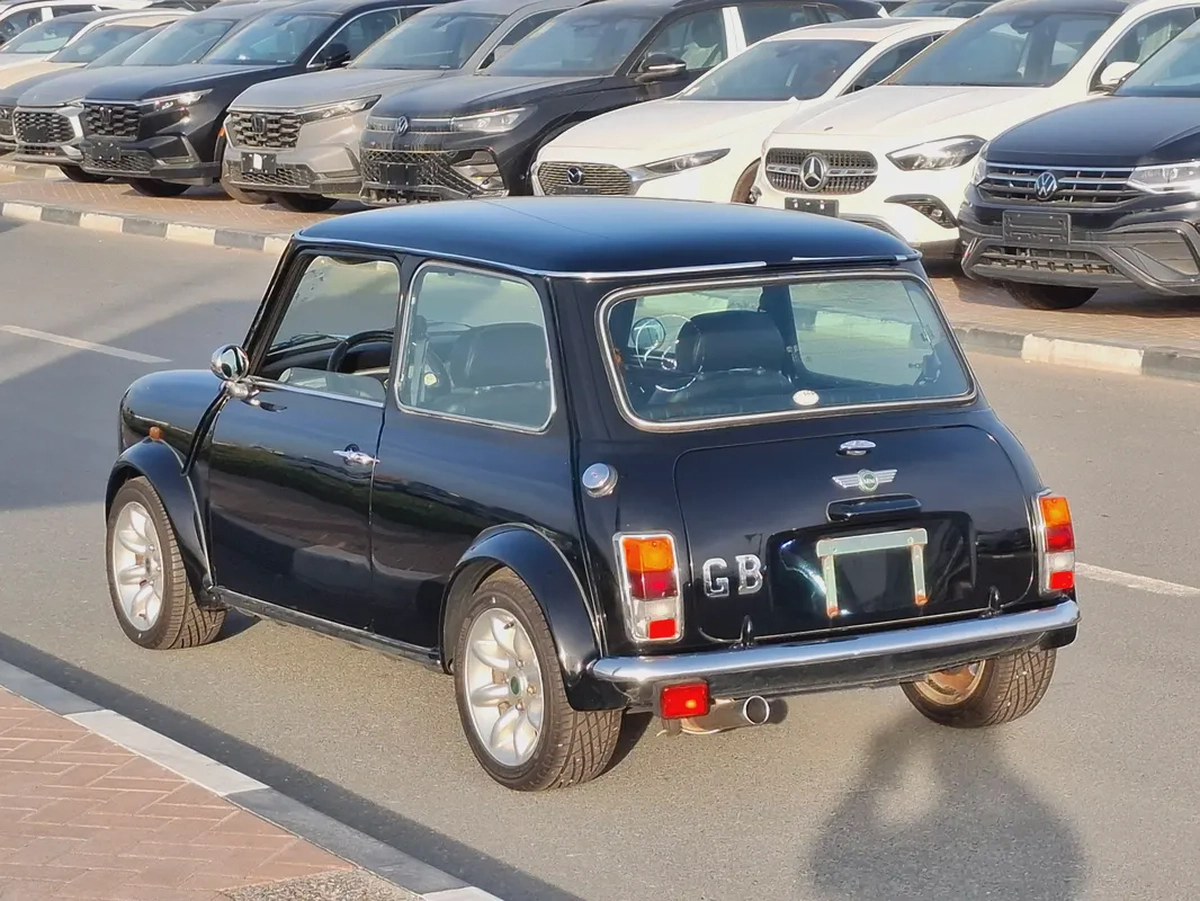 Classic 1974 MINI Cooper - Japanese Specs - A True Collectors Item!-9-9