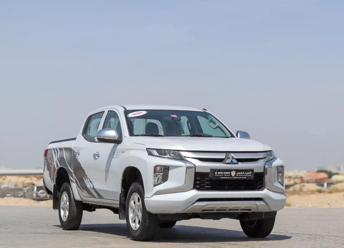 Mitsubishi L200 GLX TOP Mitsubishi L200 4WD | 2.5 L | 2020 | GCC | Accident-Free | In Excellent Condition | 756 P.M