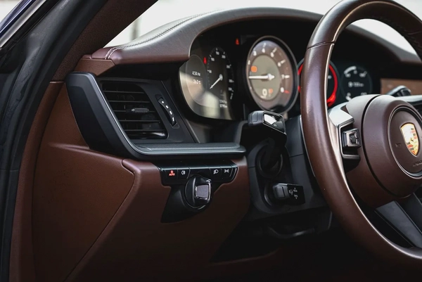 2022 Porsche Carrera | GCC Specs | Under Warranty | Full Service Record