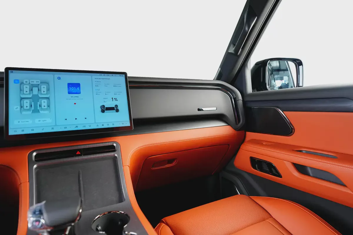 ROX01-VIP-6 Seats-Premium Leather Interior-Luxury-5 Years Warranty  Service Contract-10-10