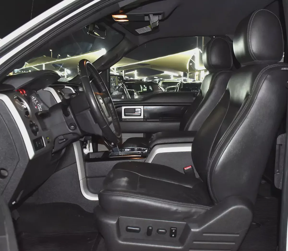 EXCELLENT DEAL for our Ford F150 FX4 ( 2012 Model ) in White Color GCC Specs-9-9