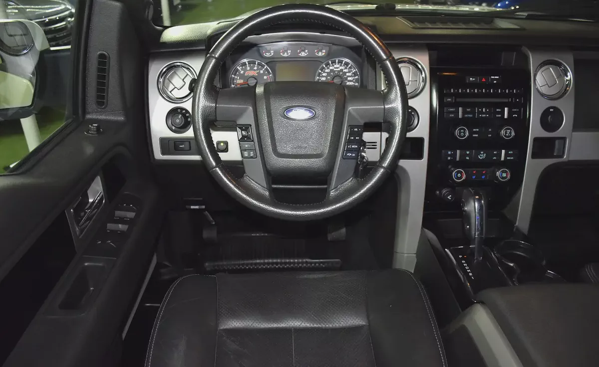 EXCELLENT DEAL for our Ford F150 FX4 ( 2012 Model ) in White Color GCC Specs-11-11