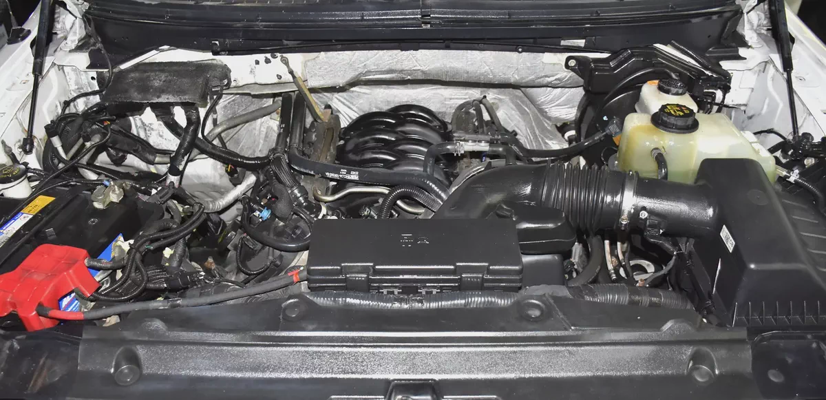 EXCELLENT DEAL for our Ford F150 FX4 ( 2012 Model ) in White Color GCC Specs-16-16