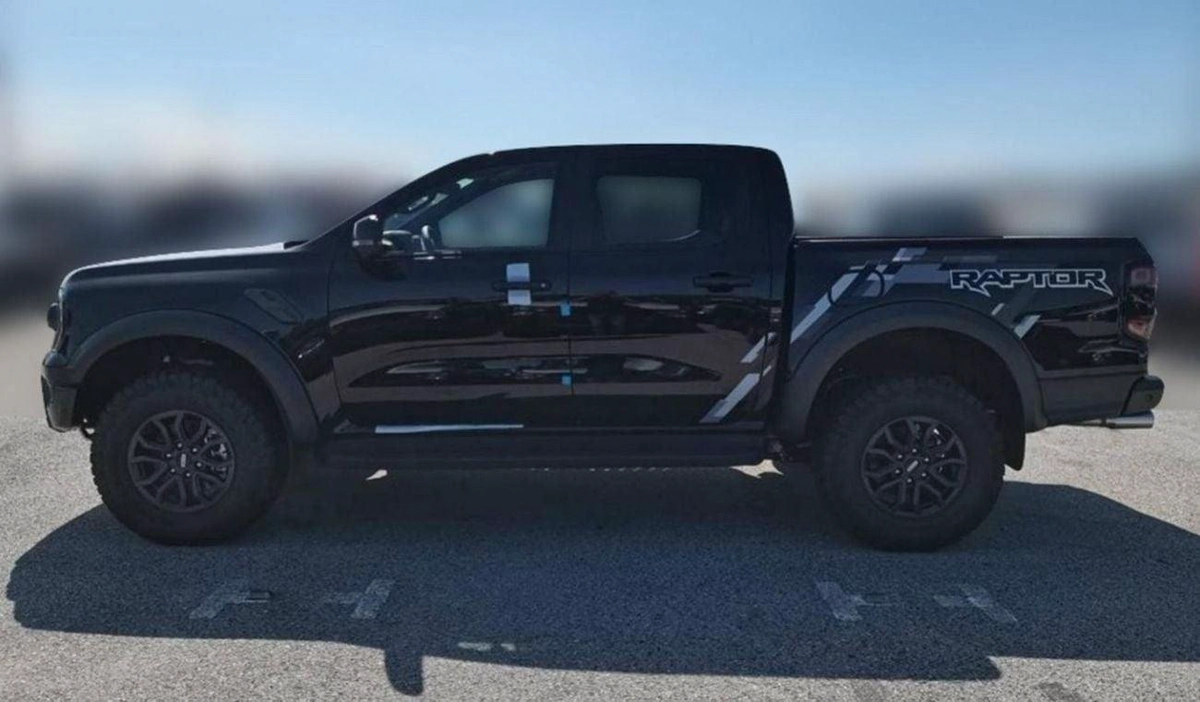 Ford Ranger FORD RANGER RAPTOR  AT MY2026 – BLACK-5-0