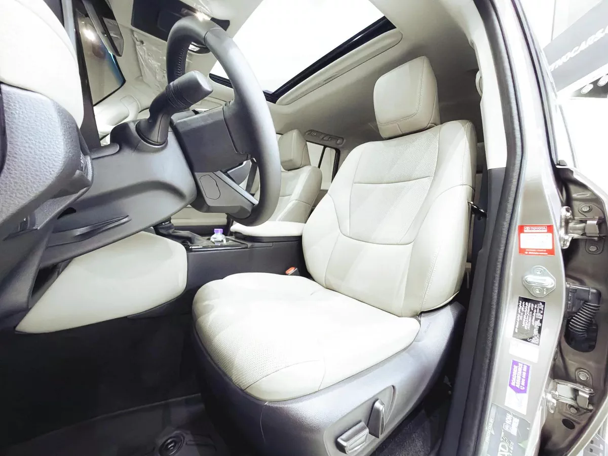 2025 Toyota Prado GXR 2.4L V4 4WD // EMI Starts from 3,700 AED-5-5
