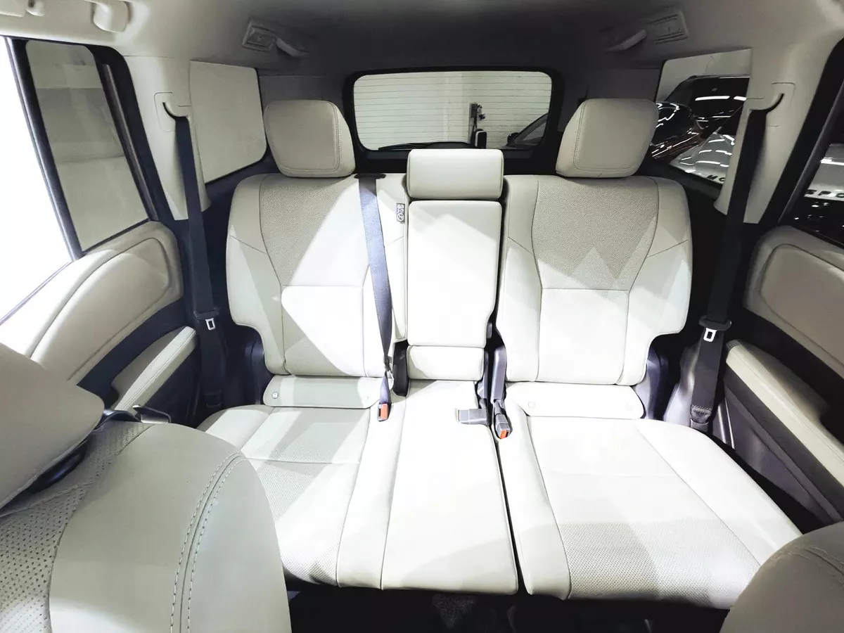2025 Toyota Prado GXR 2.4L V4 4WD // EMI Starts from 3,700 AED-4-4