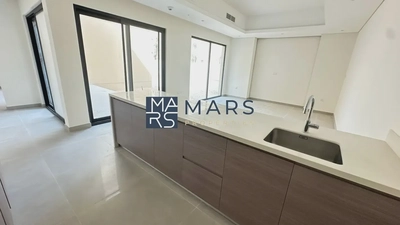 🏡 Eco-Friendly Living Awaits You! Stunning 4-Bedroom Townhouse in Sharjah Sustainable City 🌿-18