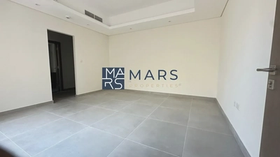 🏡 Eco-Friendly Living Awaits You! Stunning 4-Bedroom Townhouse in Sharjah Sustainable City 🌿-6