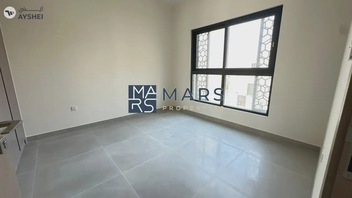 🏡 Eco-Friendly Living Awaits You! Stunning 4-Bedroom Townhouse in Sharjah Sustainable City 🌿-8-8