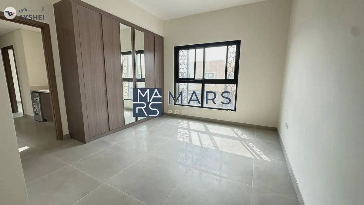 🏡 Eco-Friendly Living Awaits You! Stunning 4-Bedroom Townhouse in Sharjah Sustainable City 🌿-9-9