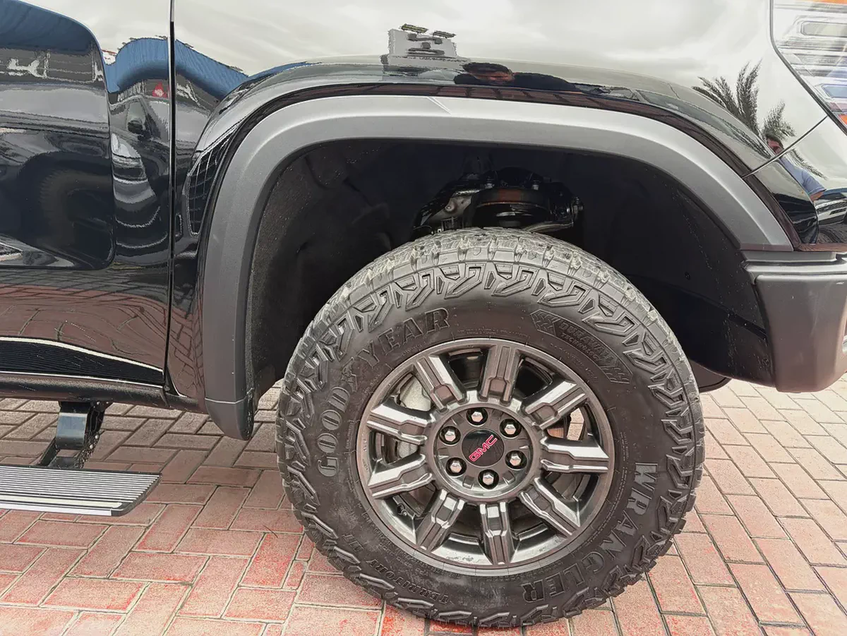 2024 GMC Sierra 1500 AT4X - GCC Specs - Brand New-3-3