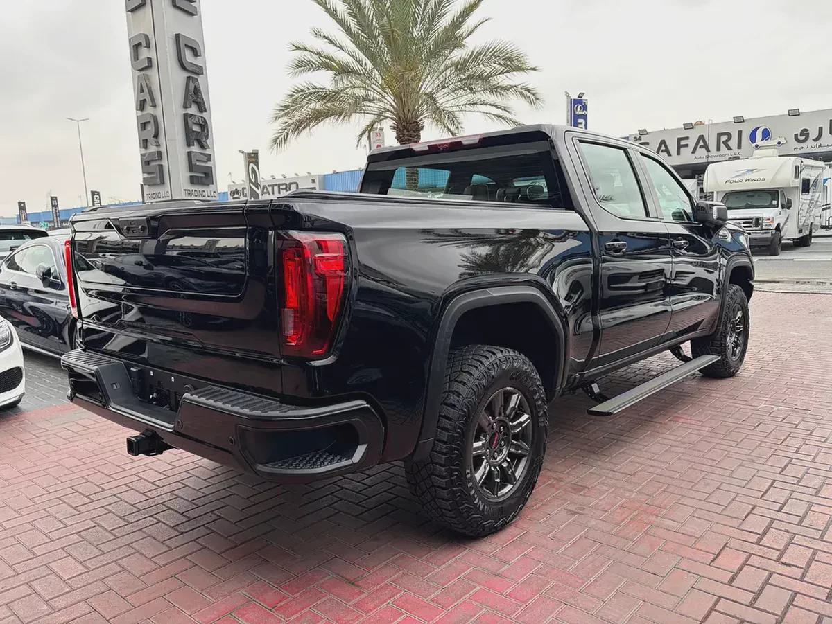 2024 GMC Sierra 1500 AT4X - GCC Specs - Brand New-6-6