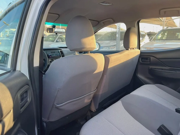 2022 | Mitsubishi L200 | petrol | Manual | 2.4 | GCC | Ref#943