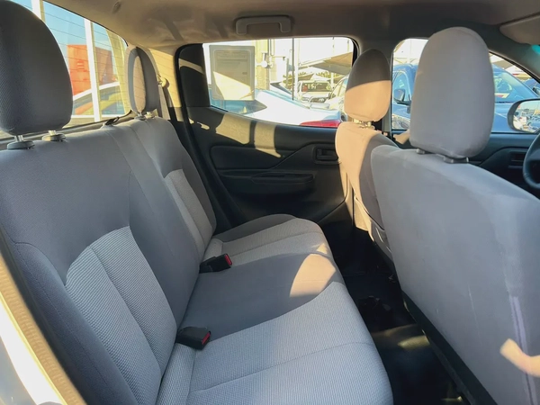 2022 | Mitsubishi L200 | petrol | Manual | 2.4 | GCC | Ref#943