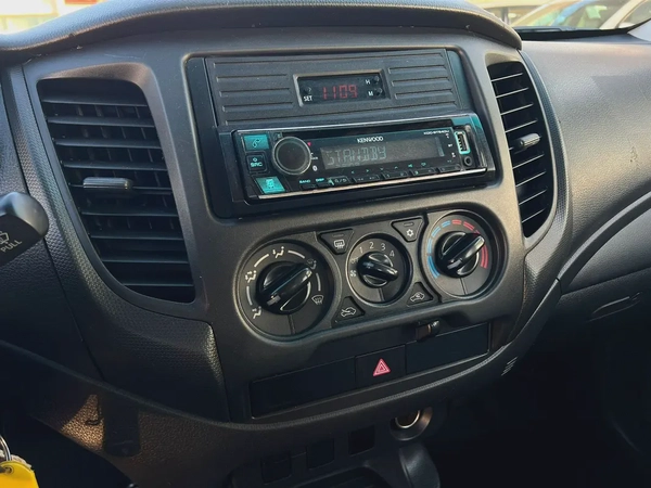 2022 | Mitsubishi L200 | petrol | Manual | 2.4 | GCC | Ref#943