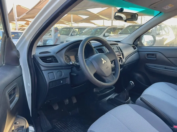 2022 | Mitsubishi L200 | petrol | Manual | 2.4 | GCC | Ref#943