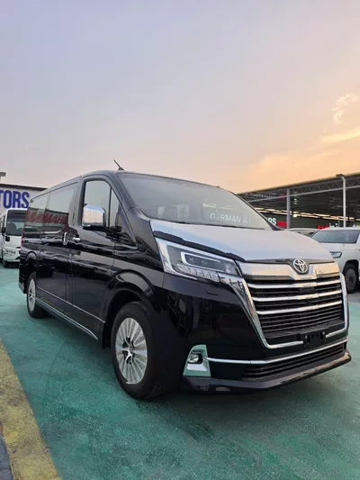 TOYOTA GRANVIA PETROL-1