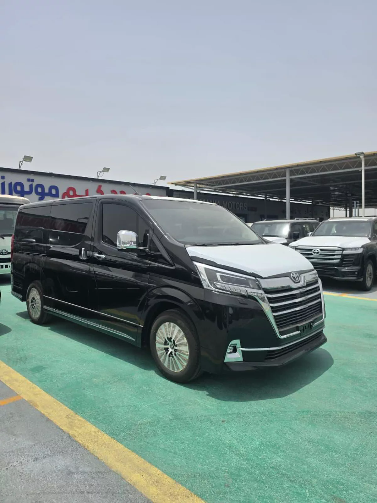 TOYOTA GRANVIA PETROL