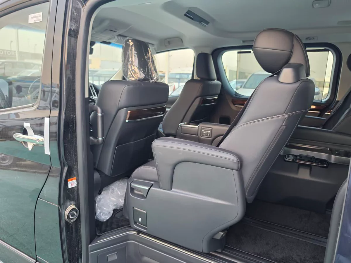 TOYOTA GRANVIA PETROL-6-6