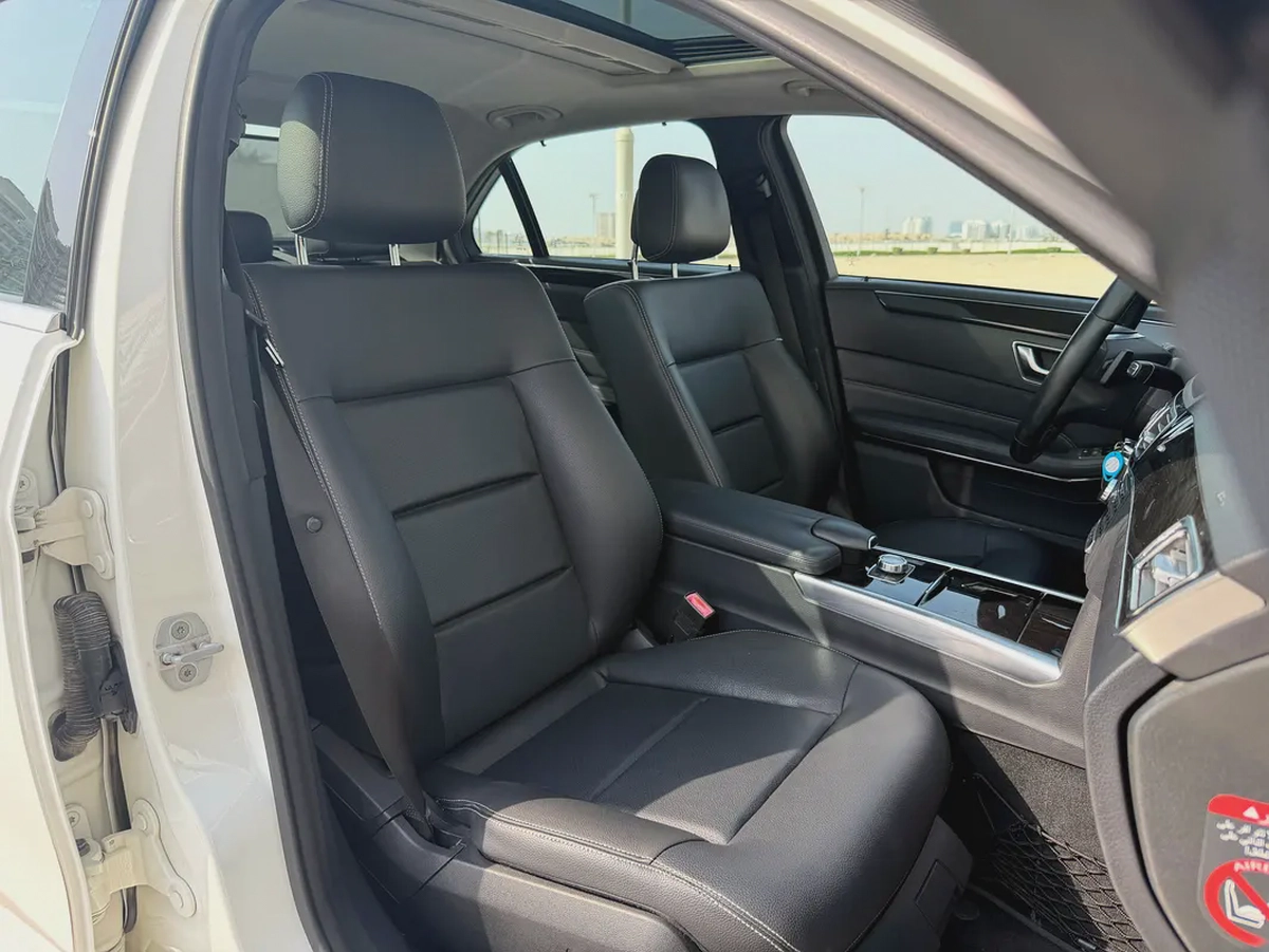 2014 Mercedes-Benz E200-5-5