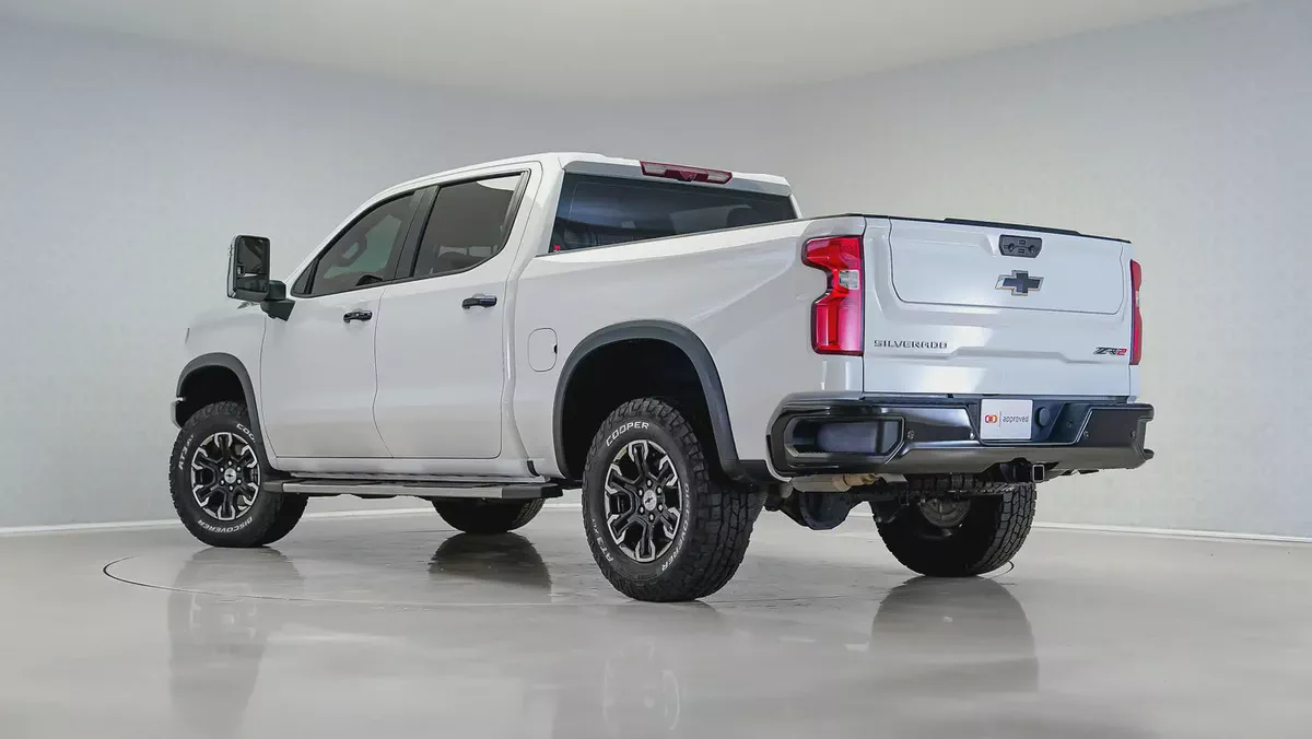 2023 Chevrolet Silverado ZR2 | GCC Specs | Full Agency History | 1 Year Unlimited Warranty-1-1