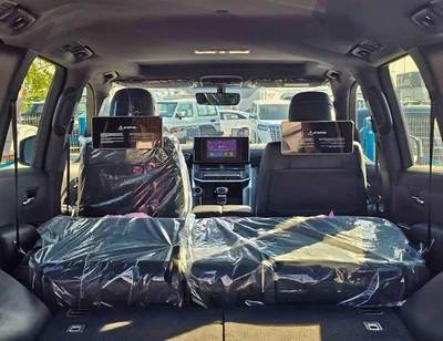 Toyota Land Cruiser GXR TWIN TURBO /3.5L V6 PETROL/REAR ENTERTAINMENT SCREEN /SUNROOF/FRONT PWR SEATS (CODE#GXR3M2)-13