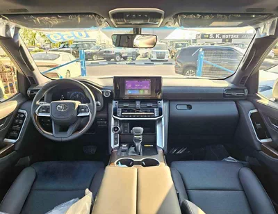 Toyota Land Cruiser GXR TWIN TURBO /3.5L V6 PETROL/REAR ENTERTAINMENT SCREEN /SUNROOF/FRONT PWR SEATS (CODE#GXR3M2)-14