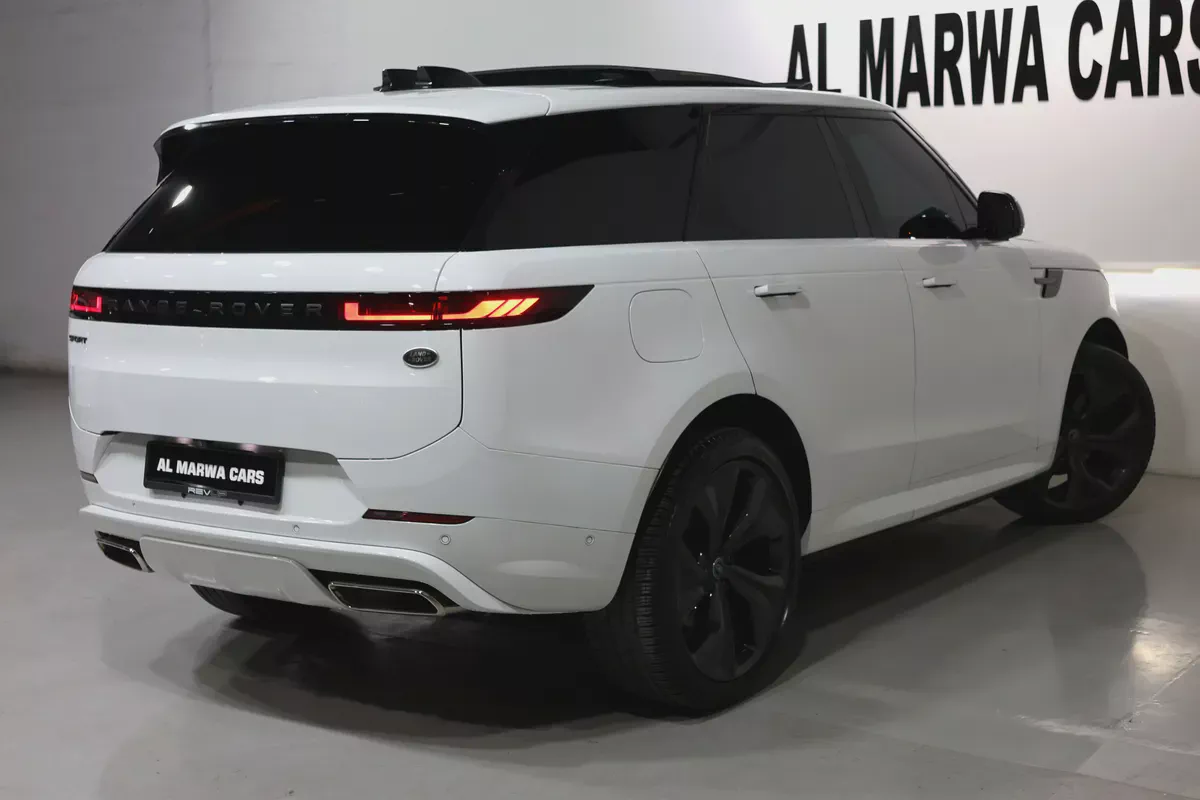 Range Rover Sport HSE 2024 like Brand New I FREE ACCIDENTS I FULL SERVICE HISTORY-2-2