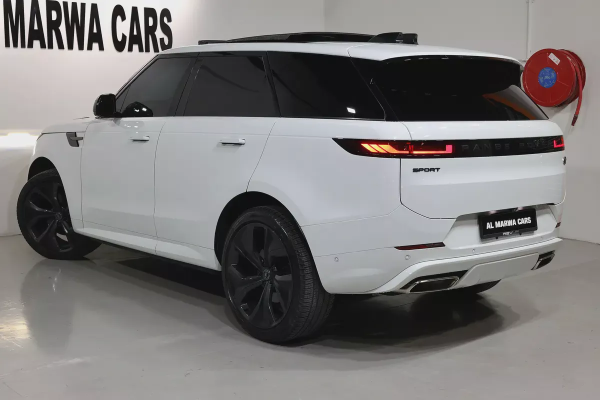 Range Rover Sport HSE 2024 like Brand New I FREE ACCIDENTS I FULL SERVICE HISTORY-3-3