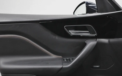 Jaguar F-Pace -8