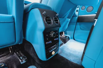 2024 Rolls-Royce Cullinan Silver Badge VIP Edition -MANSORY-14