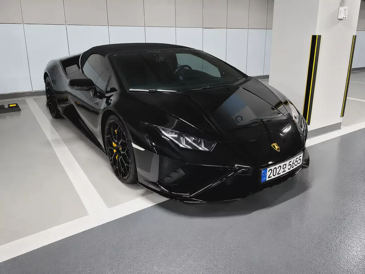 Low Km | 2022 Lamborghini Huracan EVO Spyder | Korean Specs | Pristine Condition