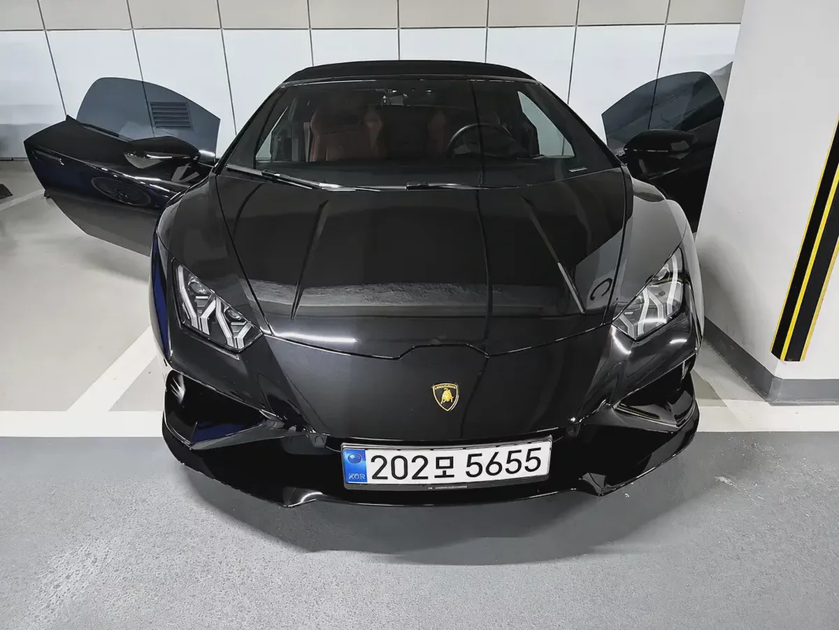 Low Km | 2022 Lamborghini Huracan EVO Spyder | Korean Specs | Pristine Condition-1-1