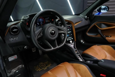 McLaren 750S Spider-1