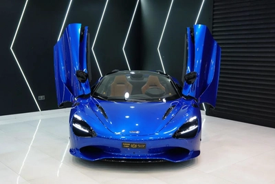 McLaren 750S Spider-5