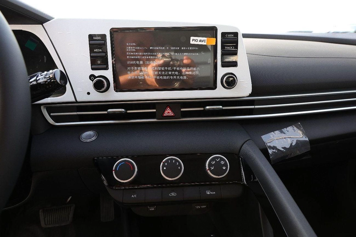 Hyundai Elantra SMART-4-4