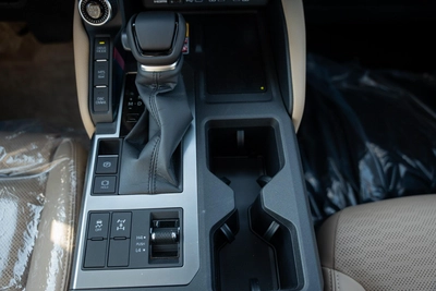 Toyota PRADO 2.8L 2025-7