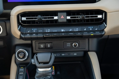 Toyota PRADO 2.8L 2025-11