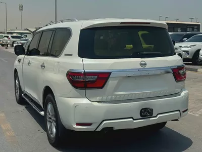 Nissan Patrol SE 2012 GCC Specs fullopshin white color-2