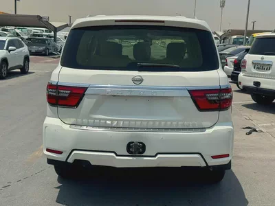 Nissan Patrol SE 2012 GCC Specs fullopshin white color-7