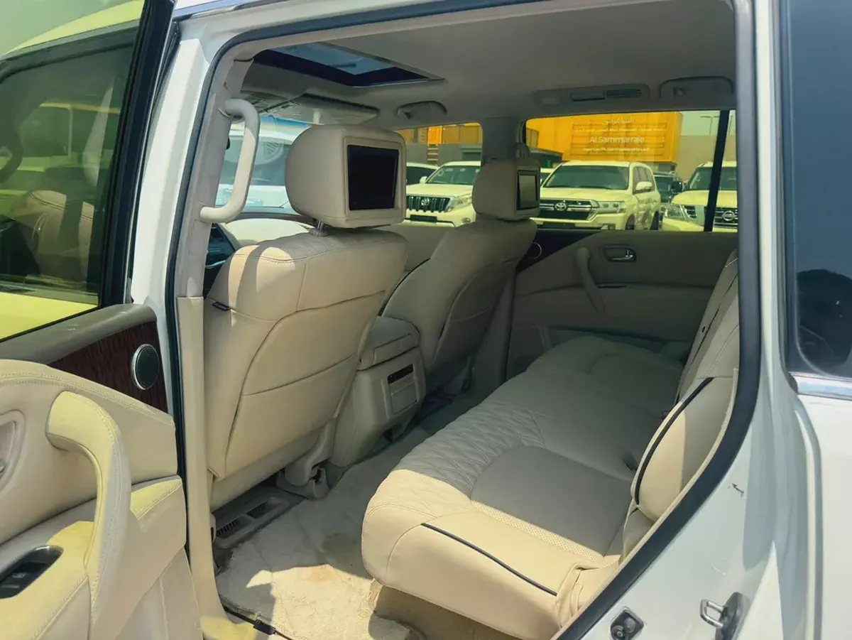 Nissan Patrol SE 2012 GCC Specs fullopshin white color-6-6