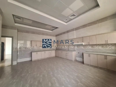 🌟 Luxurious 5-Bedroom Villa with Elevator for Rent in Hoshi, Sharjah | AED 260,000 Yearly 🌟-23