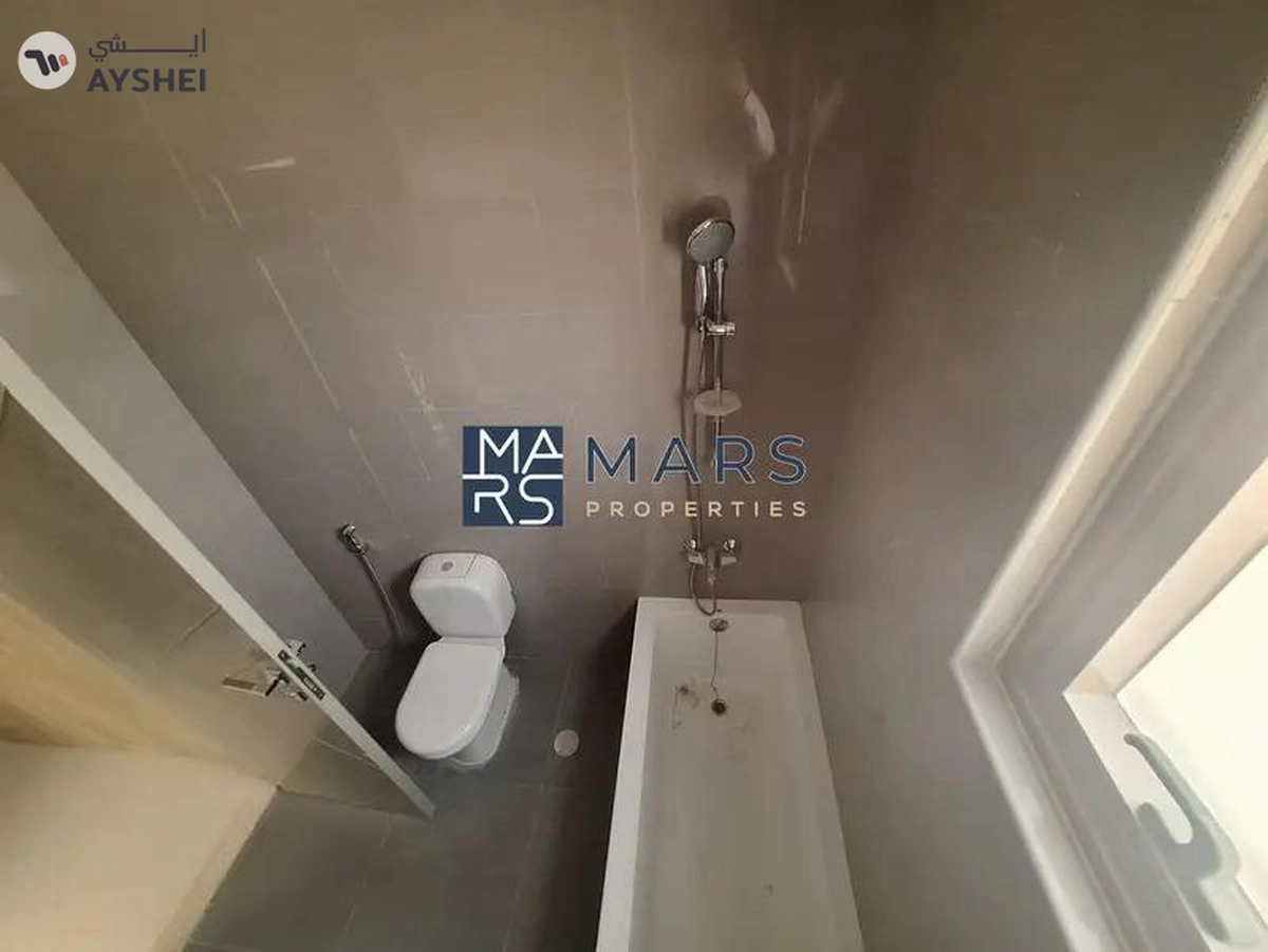 🌟 Luxurious 5-Bedroom Villa with Elevator for Rent in Hoshi, Sharjah | AED 260,000 Yearly 🌟-9-9