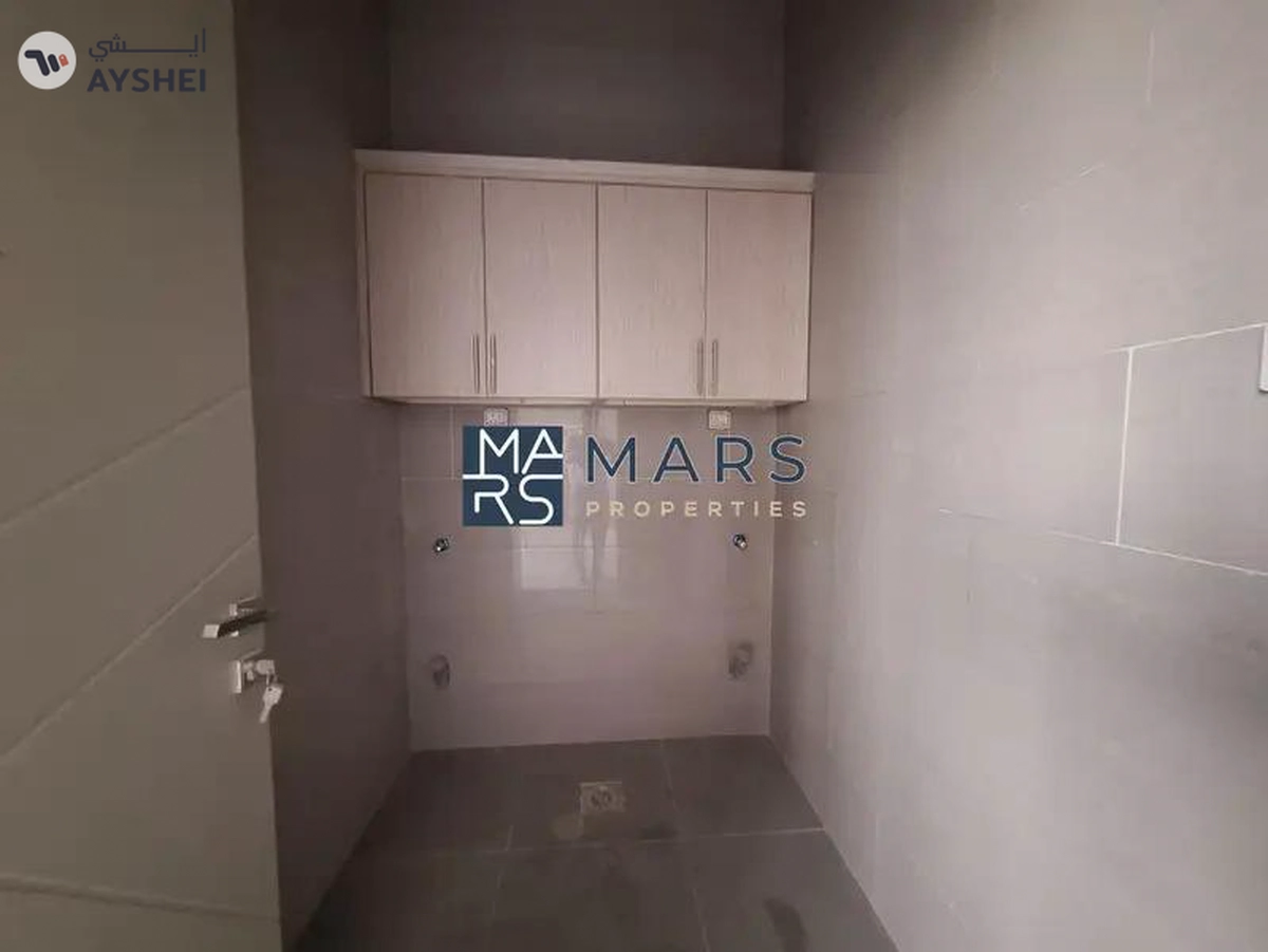 🌟 Luxurious 5-Bedroom Villa with Elevator for Rent in Hoshi, Sharjah | AED 260,000 Yearly 🌟-18-18