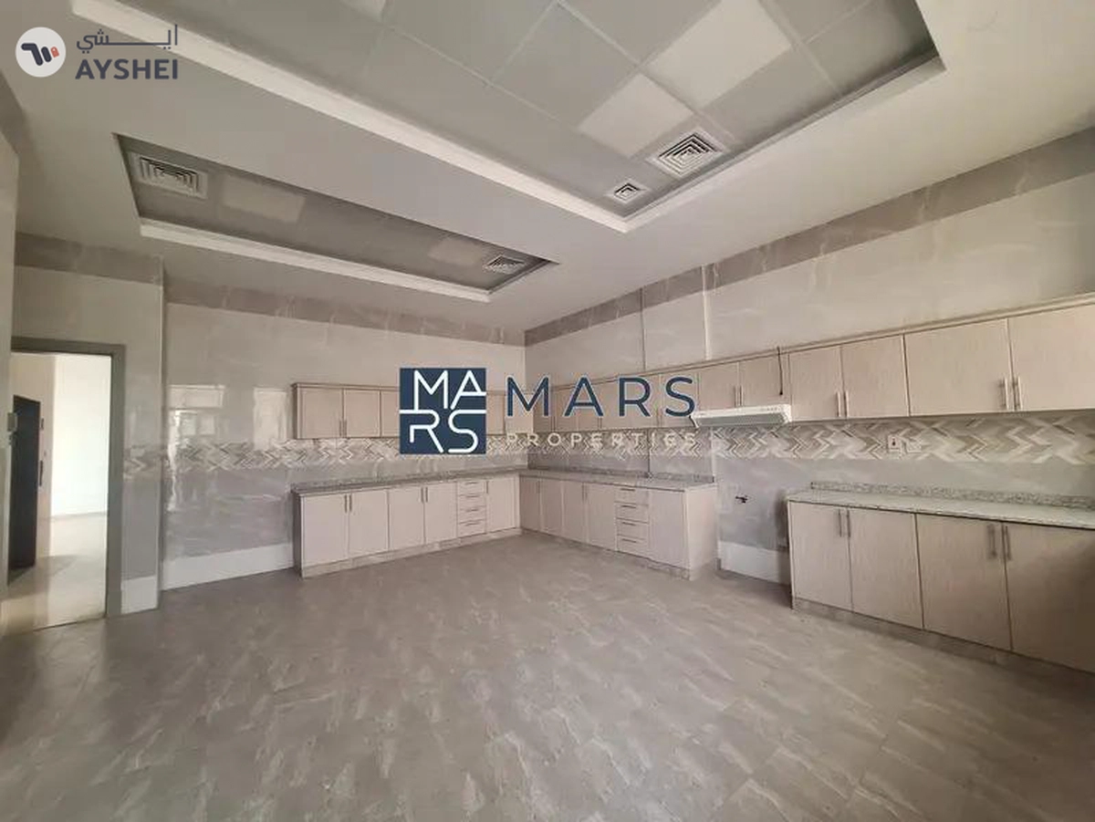 🌟 Luxurious 5-Bedroom Villa with Elevator for Rent in Hoshi, Sharjah | AED 260,000 Yearly 🌟-23-23