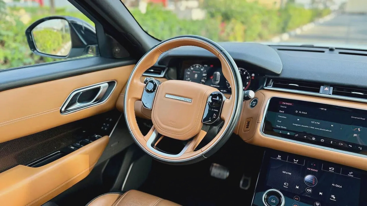 2018 Range Rover Velar P380 HSE R-Dynamic (V6) | G.C.C | Full Options | Service History-12-12