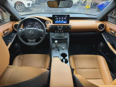 Lexus IS 300 2025-9