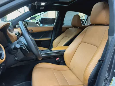 Lexus IS 300 2025-10